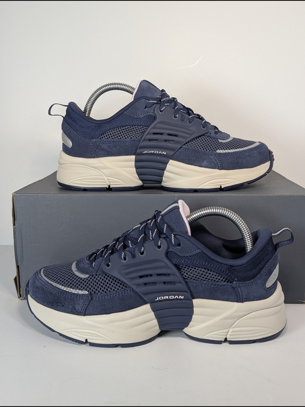 Jordan Trunner O/S Boys 6Y / Women's Size 7.5